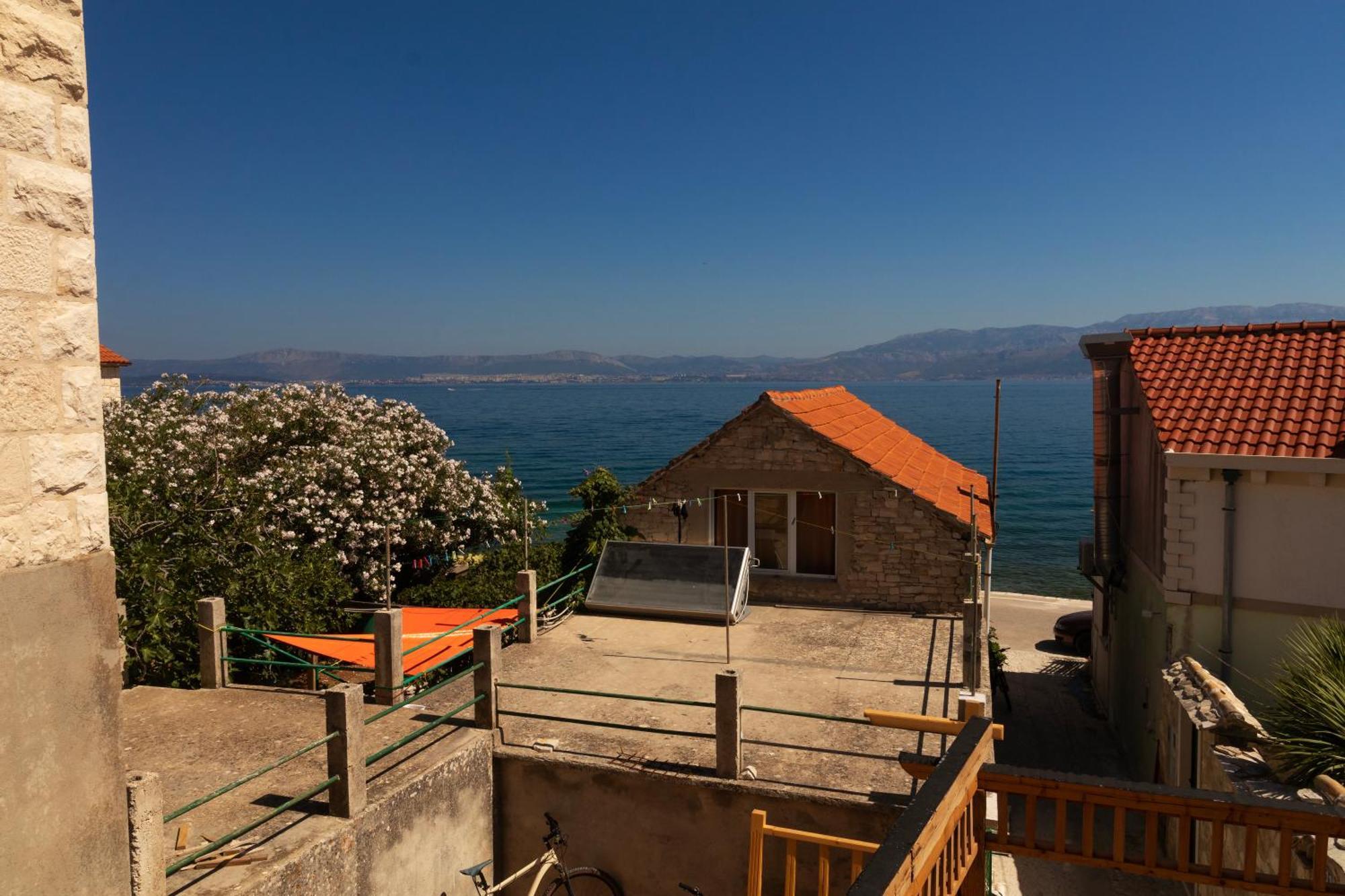 Taverna & Rooms Sutivan Luaran gambar