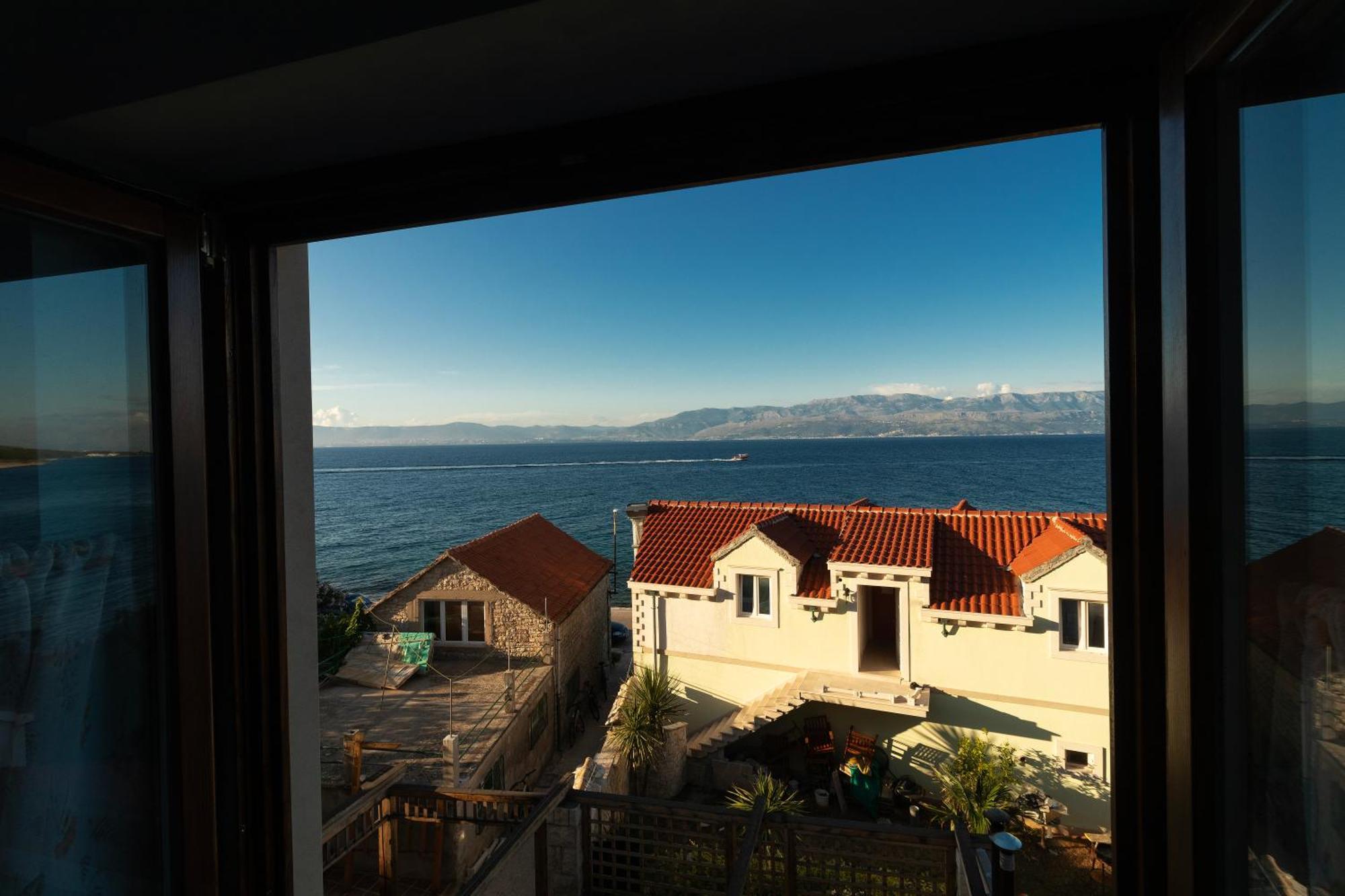 Taverna & Rooms Sutivan Luaran gambar