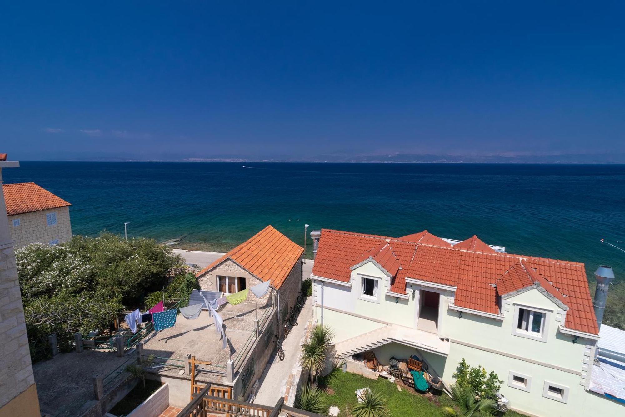 Taverna & Rooms Sutivan Luaran gambar